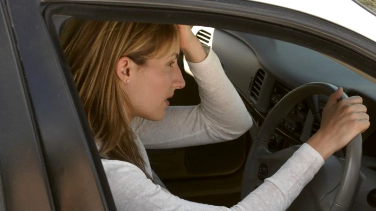 Străzile din orașul englez Manchester, un pericol pentru șoferi 