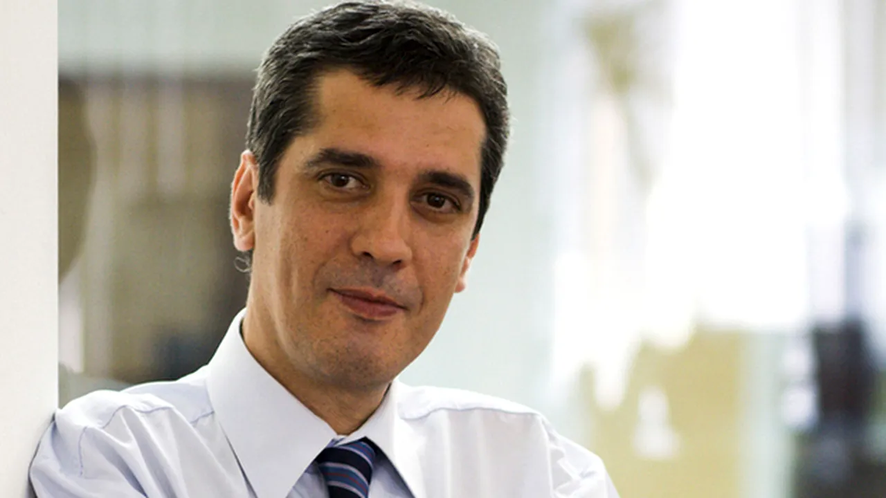 Ce este mai bine pentru Victor Ponta, să știe să facă bani sau să-i cheltuiescă?