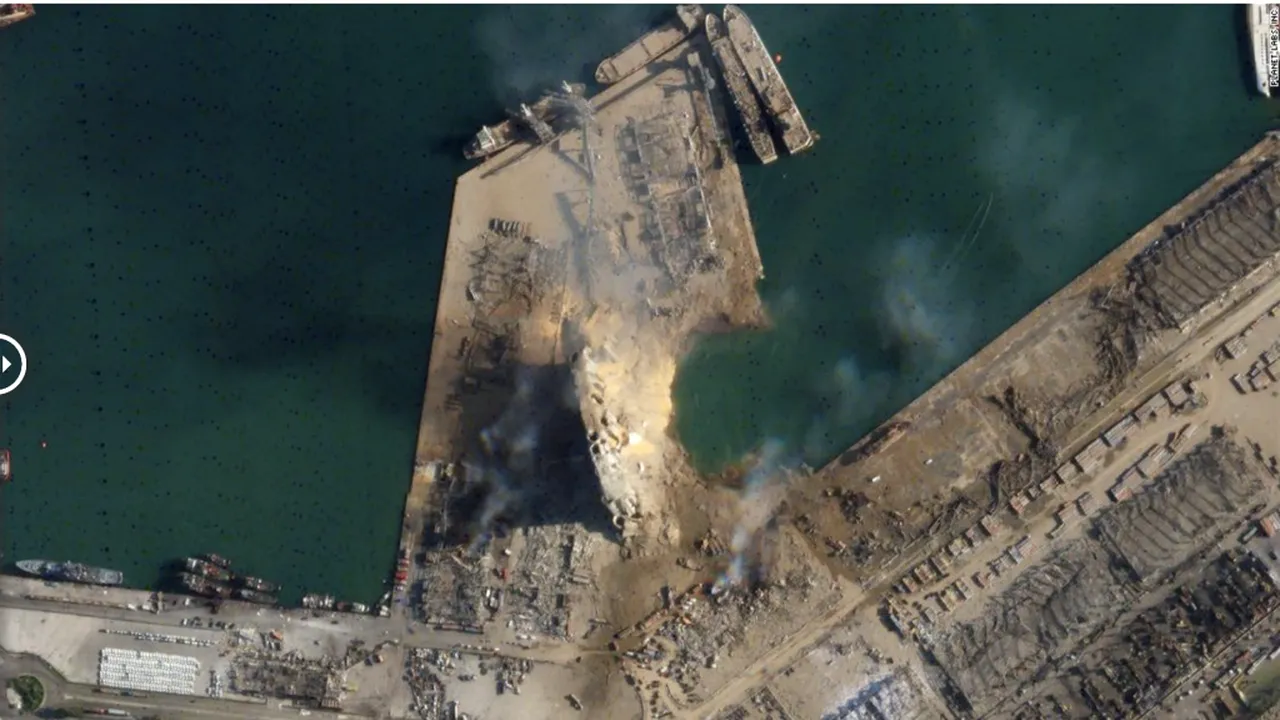 Familia unui lucrător libanez la silozurile de cereale încă mai speră să-l vadă în viață. Explozia din Beirut a distrus construcțiile din port