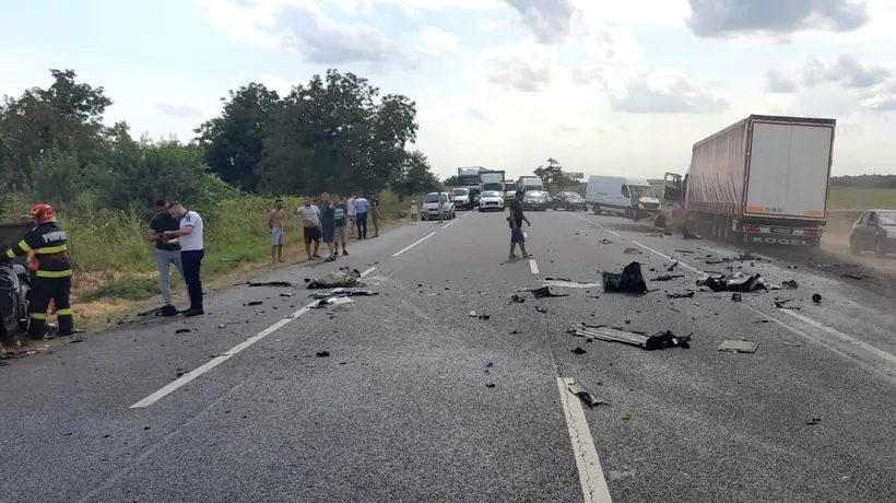 Accident grav în Ialomița: Doi morți după ce un autoturism s-a ciocnit de un autotren