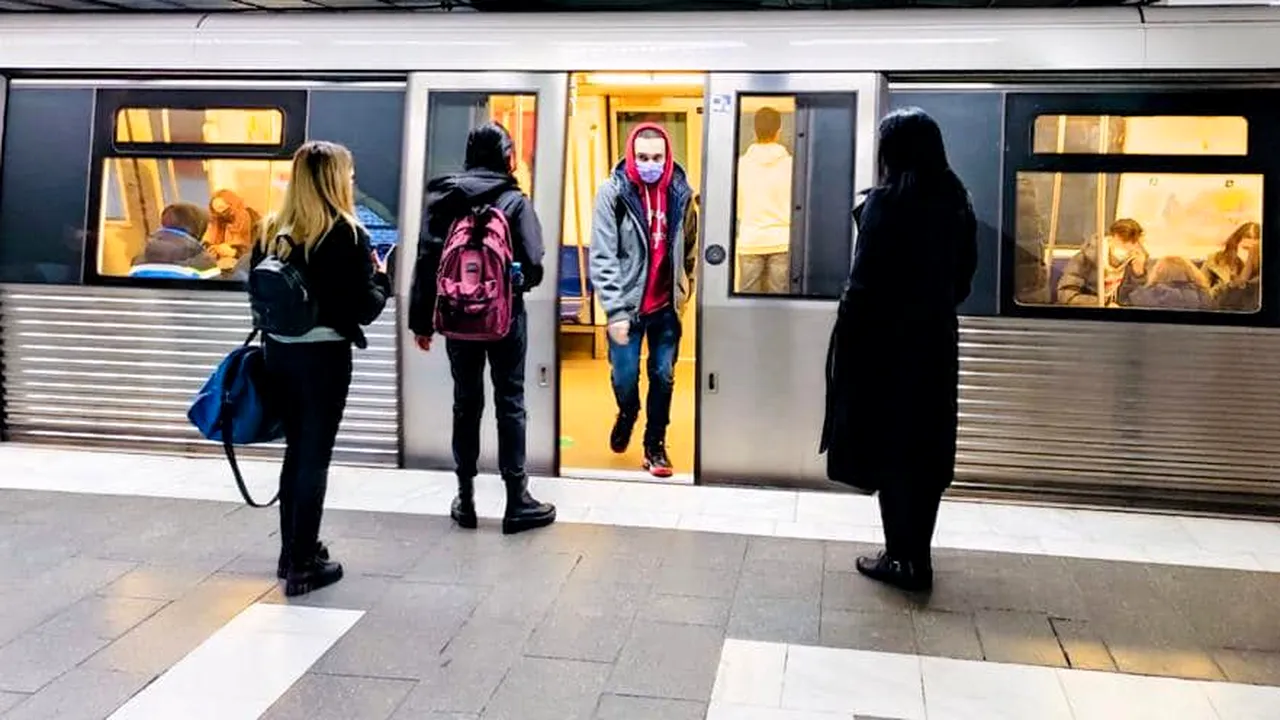 Metrorex: Agenții de pază de la metrou pot atenționa călătorii să poarte masca de protecție, dar nu îi pot sancționa