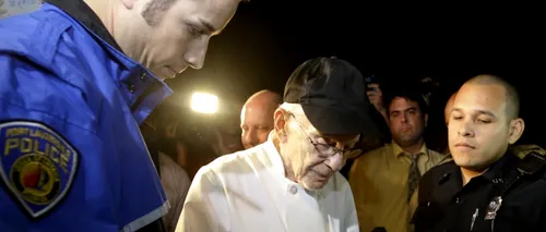 Un bucătar în vârstă de 90 de ani și doi preoți riscă închisoarea după ce au hrănit sute de oameni ai străzii