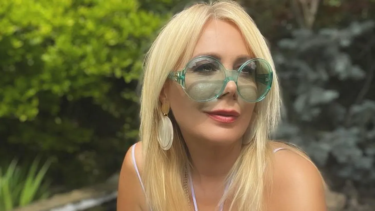 Cum a intrat Dana Săvuică în lumea modei. ”Îmi doream să am BANI DE BUZUNAR și să nu le mai cer tot timpul părinților mei”