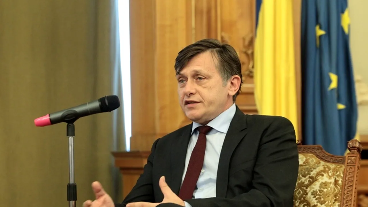Antonescu: PPE vrea să pună Guvernul și majoritatea parlamentară într-o lumină nefavorabilă
