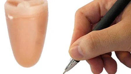 Tehnologia high-tech nu i-a ajutat. Patru elevi din Bihor, dați afară de la Bac după ce au fost prinși cu pixuri inteligente