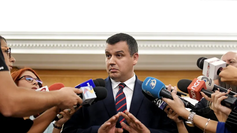 Liderul PMP Eugen Tomac: „Statul ne vrea mai slab pregătiţi şi mai puţin sănătoşi”