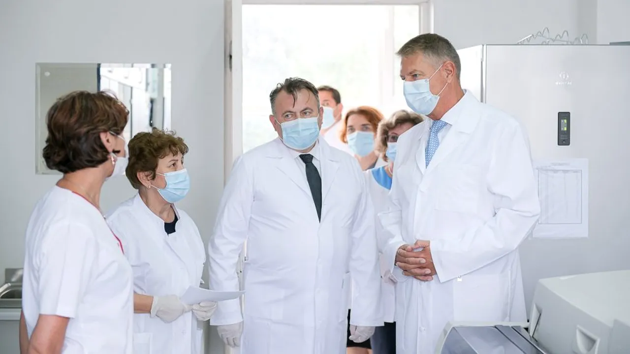 8 ȘTIRI DE LA ORA 8. Când va ajunge vaccinul anti-COVID în România? Nelu Tătaru: 550.000 de doze în prima tranșă / Nu va fi obligatoriu și va fi gratuit