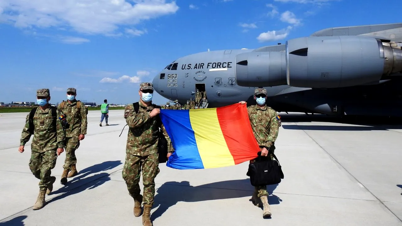 MApN anunță repatrierea unui nou contingent. Jumătate din militarii români din Afganistan au fost repatriați
