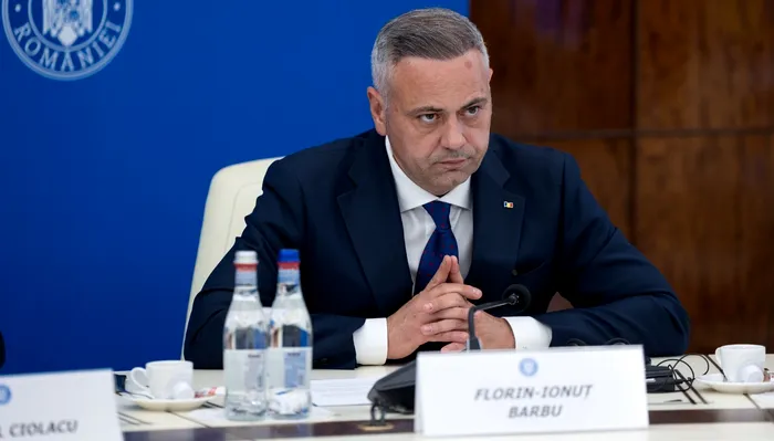 Românii scapă, momentan, de o nouă scumpire la alimentele de bază. Ministrul Agriculturii: 