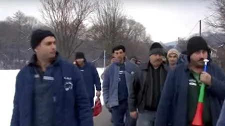 Vor salarii mai mari și reducerea vârstei de pensionare! PROTESTE MASIVE la carierele Complexului Energetic Oltenia. Ministerul Energiei, propunere de ULTIMĂ ORĂ pentru angajați