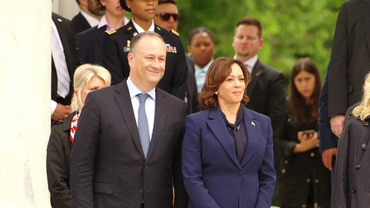 Kamala Harris, atacată de republicani pentru că nu are copii BIOLOGICI. Acum 10 ani, Klaus Iohannis era ținta unor atacuri similare