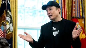 Elon Musk anunță că SpaceX va începe să scoată din uz nava spațială Dragon „imediat” din cauza AMENINȚĂRILOR lui Trump