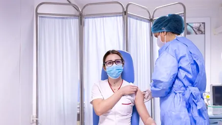 Dezvăluirile unui medic: Cum a fost posibilă obținerea vaccinului anti-COVID într-un timp record