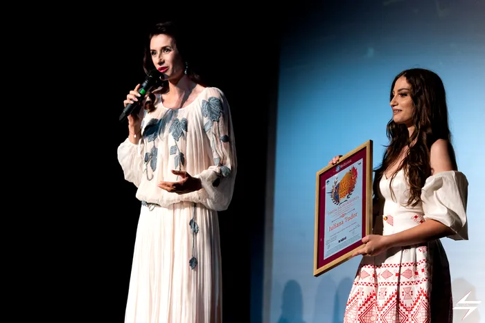 Realizatoarea TV Iuliana Tudor a fost distinsă cu premiul ”Valori Contemporane” la prima ediție a Galei