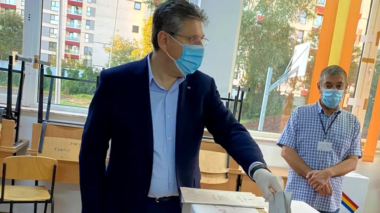 Predarea online în școli se va prelungi! Anunţul de ultimă oră al Inspectorului Școlar General al Capitalei