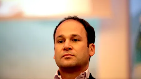 Robert Negoiță amenajează, ilegal, o piață cu fântână arteziană. Cât costă proiectul