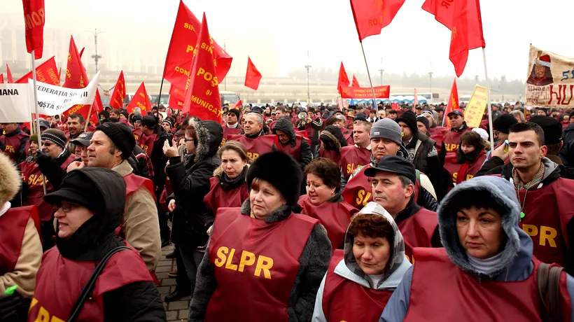 1.500 de angajați de la Poșta Română protestează în Piața Constituției 