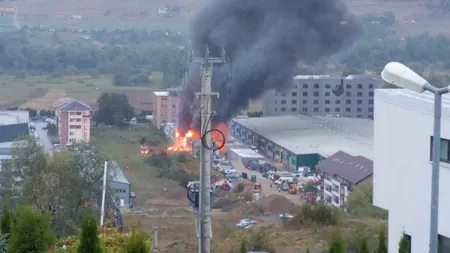 Alertă în Cluj după ce un incendiu puternic a izbucnit la un depozit - VIDEO 