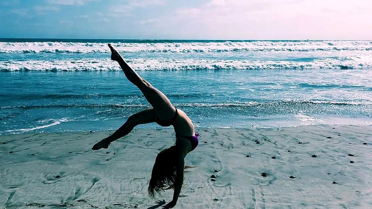 BOMBĂ. Încă o gimnastă intră în industria XXX! Lumea sportului, în stare de șoc. Galerie FOTO demențială