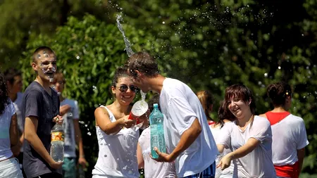 Canicula crește cu până la 35% vânzările de apă îmbuteliată