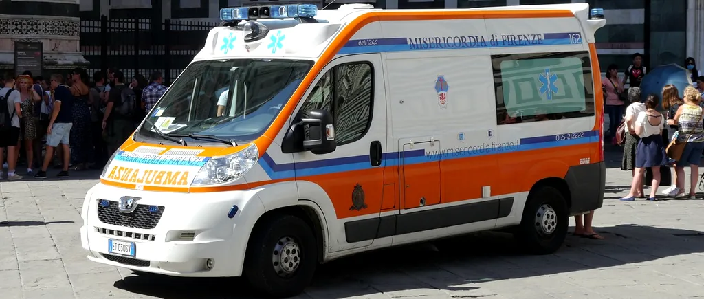 O româncă ce lucra ca îngrijitoare în Italia a suferit un infarct în plină stradă. Femeia a murit în drum spre spital