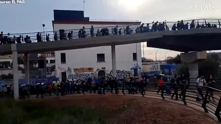 SOLIDARITATE IMPRESIONANTĂ. Peste o sută de mii de SUFLETE se înscriu voluntari în ajutorul sinistraților în Valencia