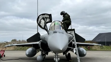 Pakistanul susține că a doborât CINCI avioane de luptă indiene