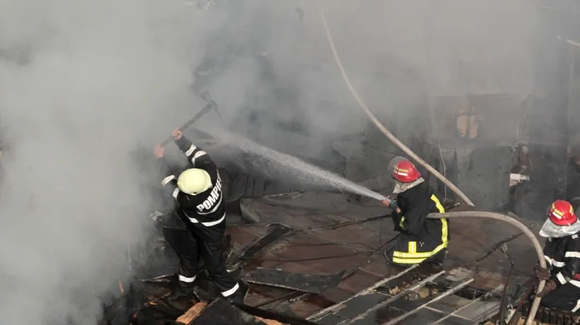 Incendiu la o hală din incinta unei fabrici de zahăr din Dolj