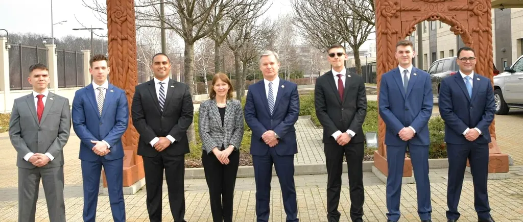 Ambasada SUA: Vizita șefului FBI consolidează parteneriatul solid dintre SUA şi România