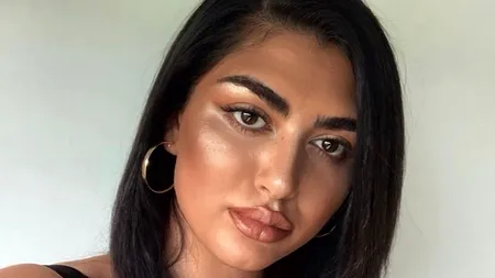 Motivul pentru care un fotomodel a plâns după ce a citit comentariile la fotografiile sale „obraznice