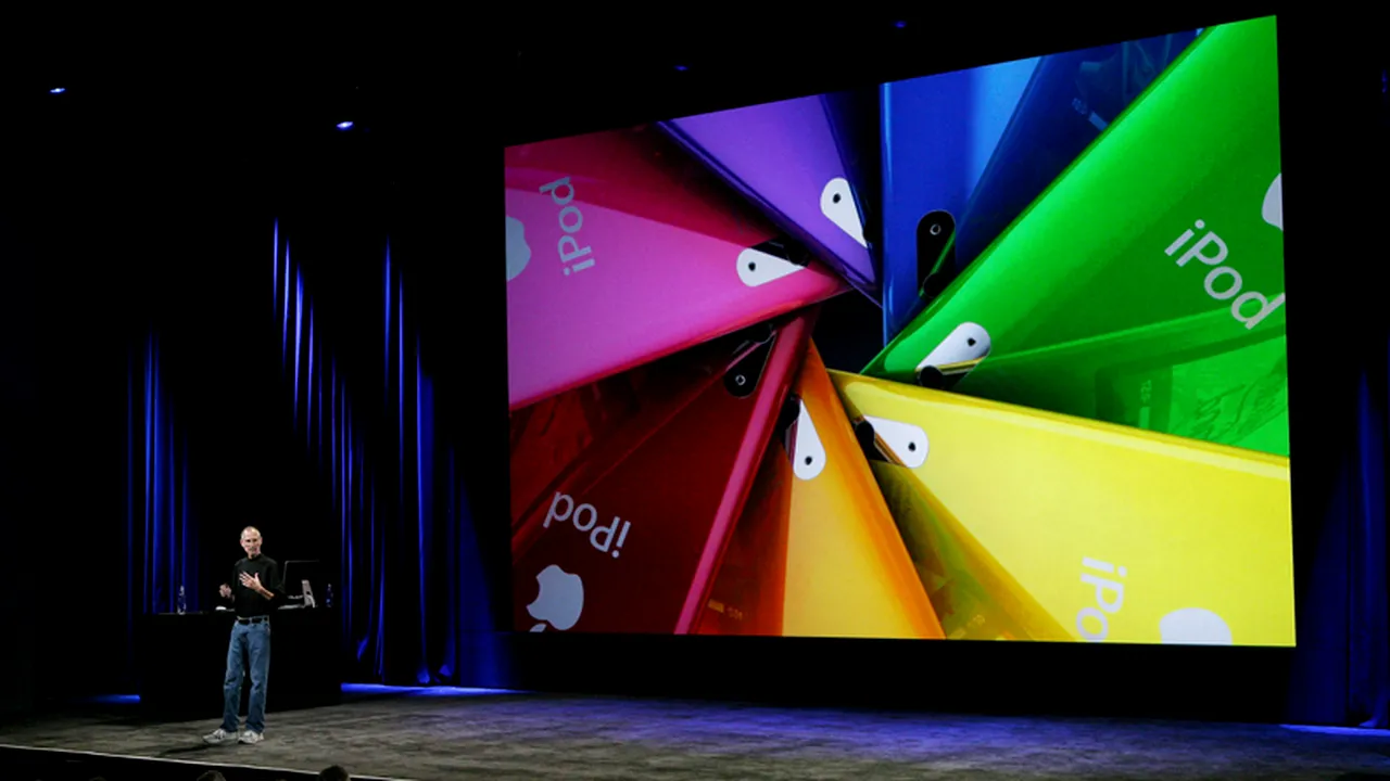 Românul care a colorat lumea lui Steve Jobs