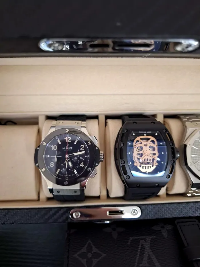 Ceas Richard Mille Skull găsit de DNA în seiful generalului Zisu