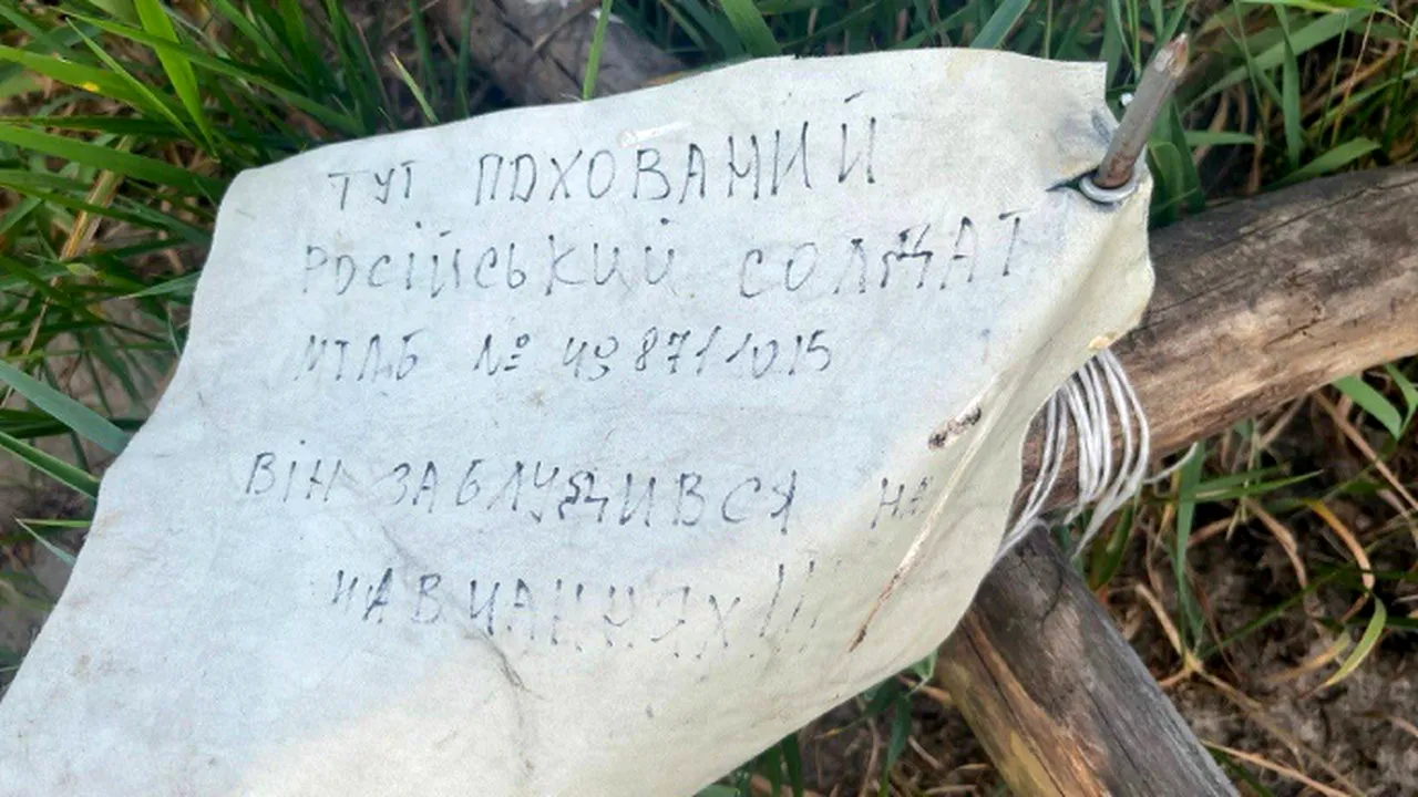 Mormântul unui soldat rus cu inscripția 