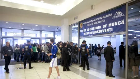 Peste 17.000 de locuri de muncă sunt oferite la Bursa pentru absolvenți 