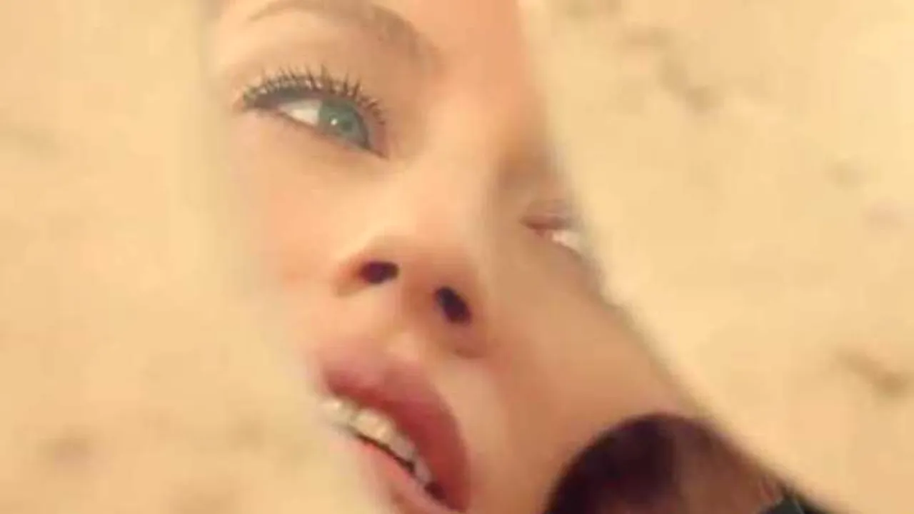 Ea este noua imagine a parfumului Chanel no. 5