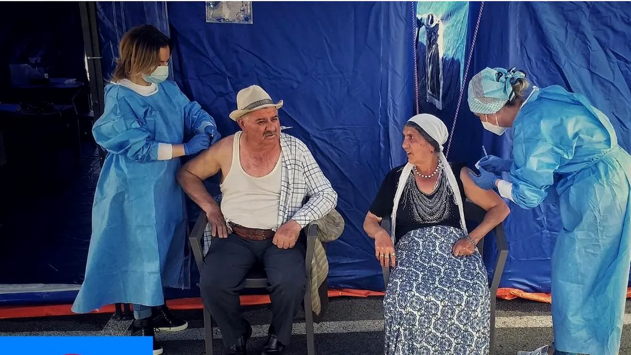 Nea Tacu, primul Bulibașă vaccinat împotriva COVID-19 alături de soția lui: „Singurii țigani din România care s-au vaccinat la un Drive-Thru”