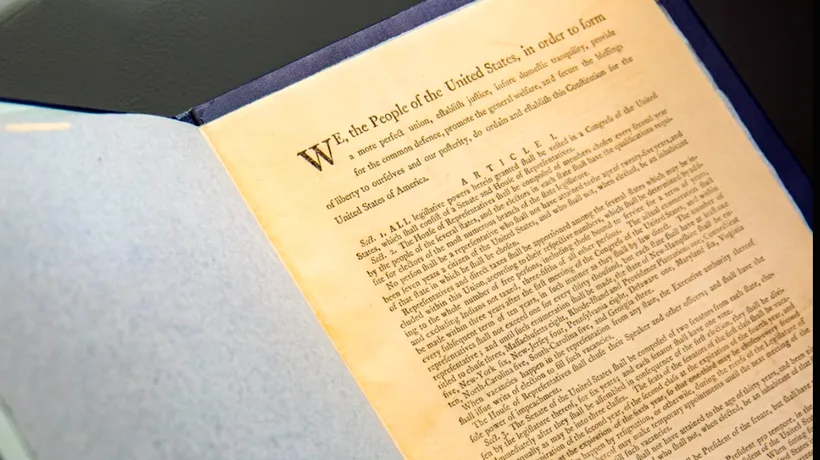 Un exemplar extrem de rar din prima ediție a Constituției SUA ar putea fi vândut la licitație cu 30 de milioane de dolari 