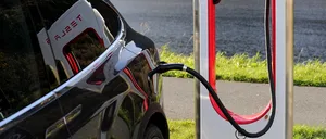 Suma incredibilă plătită la factura de curent electric de proprietarul unei Tesla. „Prima dată în ultimele 12 luni”