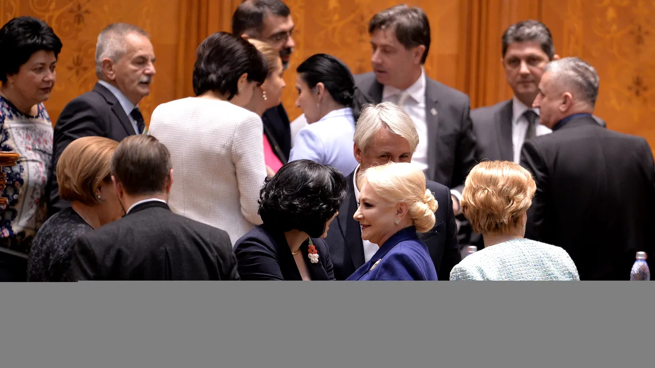 Votul de încredere. Cum au confiscat Victor și Călin ciolanul puterii