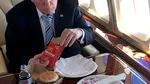 Pasionat de McDonald’s, Trump spune că „probabil ar trebui” să ia medicamente ca să mai slăbească un pic. Președintele SUA are 102 kg