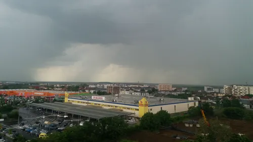 Cod galben de instabilitate atmosferică, sâmbătă și duminică. Cum va fi vremea în București, pe 28 și 29 august 2021