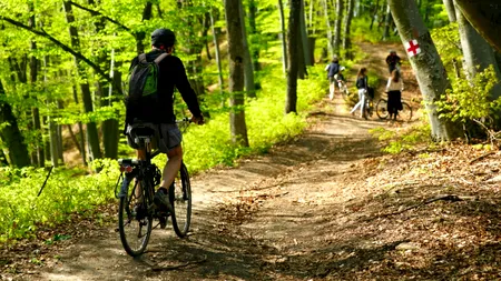 S-au deschis peste 200 de kilometri de trasee de bicicletă și drumeție între bisericile fortitificate din Transilvania. HARTA COMPLETĂ