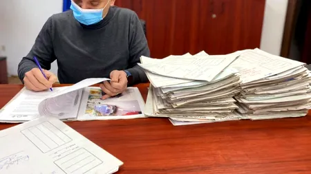 Bucureștenii primesc explicații în locul apei calde. Primarul Radu Mihaiu ridică din umeri: „Nu am cum să rezolv!” / În Sectorul 2, oamenii vor aprobare pentru centrale termice de apartament!