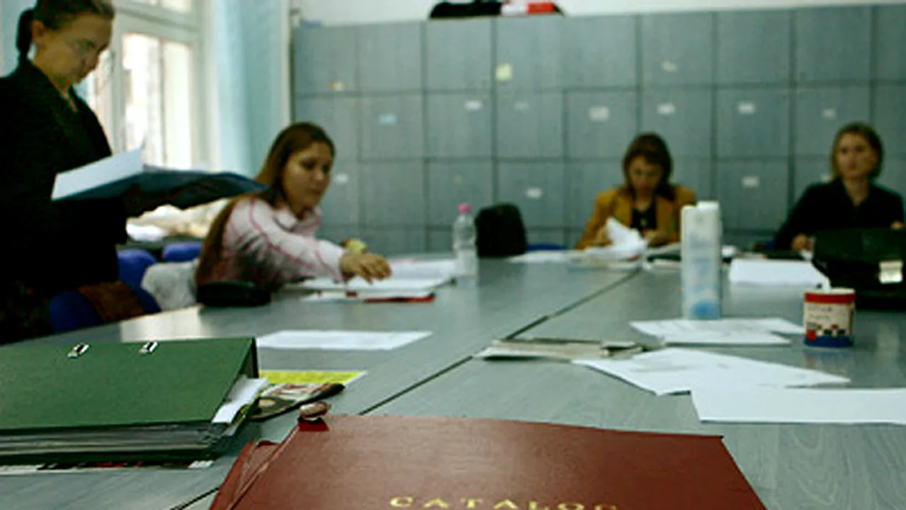 Dispare catalogul? Schimbări majore în educație! Cum vor fi puse notele și absențele