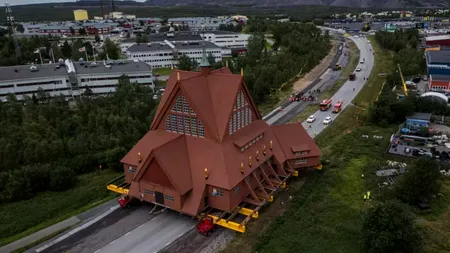 Proiect urbanistic spectaculos și radical. Un orășel european este mutat casă cu casă