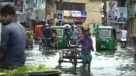 Inundații catastrofale în Bangladesh: Peste două milioane de persoane sunt izolate și cel puțin 10 au murit. VIDEO