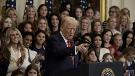 TRUMP afirmă că Israelul va preda Statelor Unite controlul asupra Fâșiei Gaza /”Palestinienii vor fi fost deja mutați”, „nu vor fi necesare trupe”