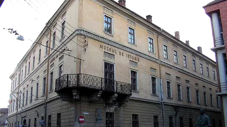 NOAPTEA MUZEELOR 2012 Cluj - O noapte în balconul Palatului Banffy și transport gratuit