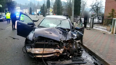 Patru persoane au fost rănite, una fiind în stare critică, în urma unui accident produs în Vatra Dornei (GALERIE FOTO)