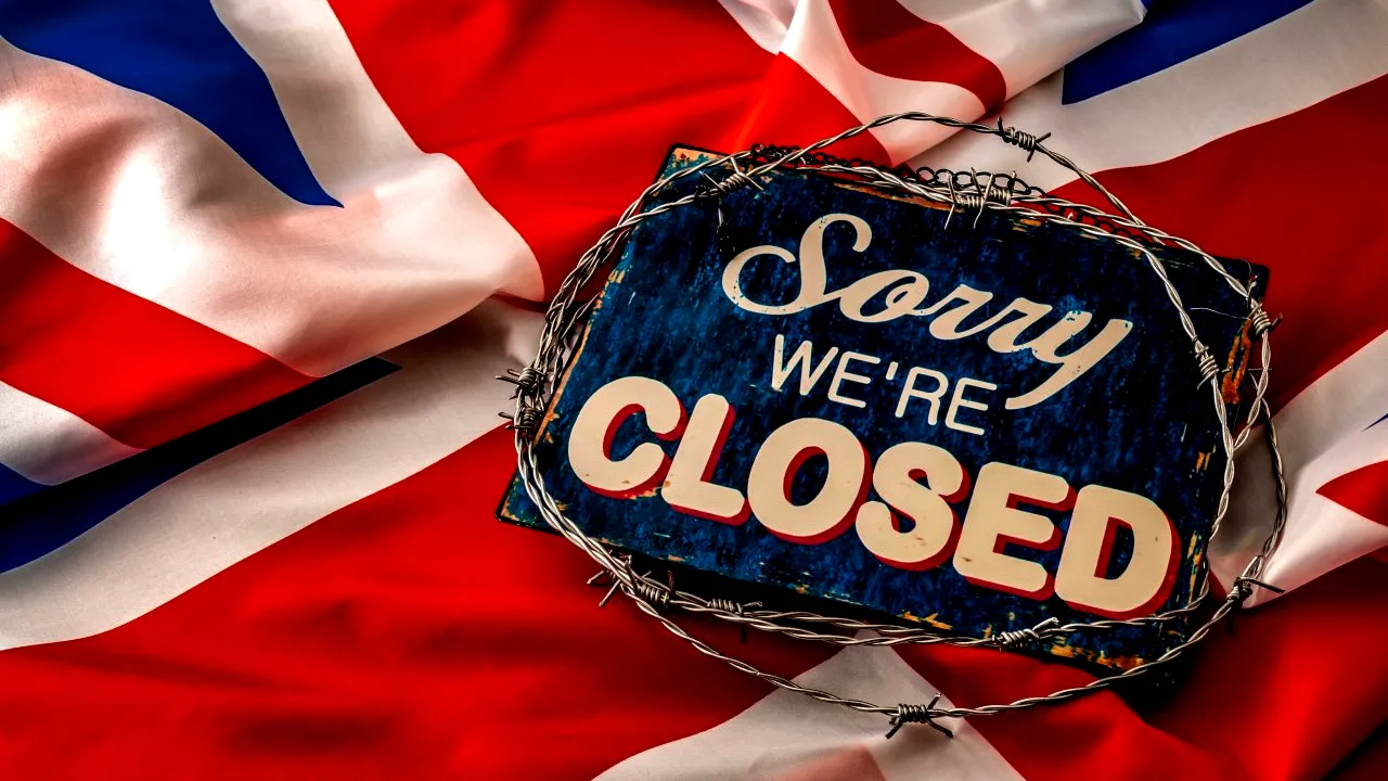 Românii și italienii, țintele preferate ale britanicilor care se opun imigrației. „E timpul să vă cărați acolo de unde ați venit”